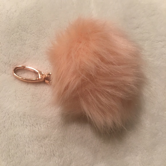 Pink Powderpuff Fluffy Ball Keyring Keychain - Picture 1 of 1